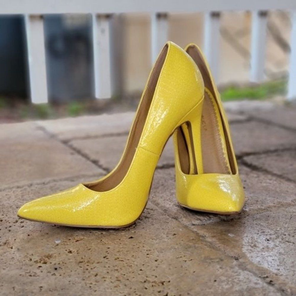 Women's Yellow Stiletto Pumps Pointed Toe Dress Heels - Picture 2 of 5